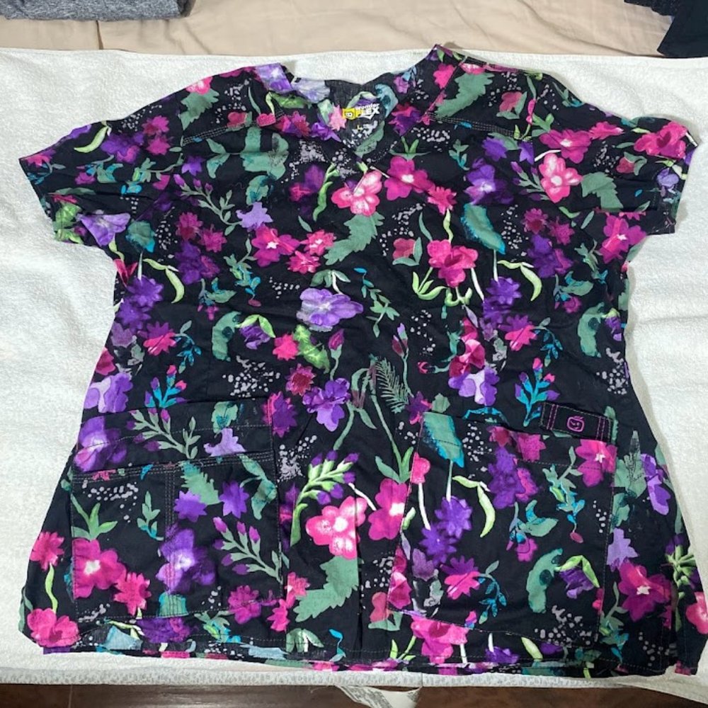 SOLD Scrub top